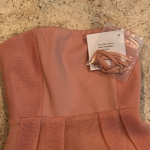 Elliatt pink mesh high low dress NWT - Picture 4 of 4